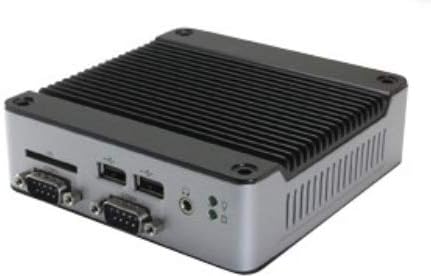 Mini Box PC EB-3362-222c2 ima dvostruke RS-422 portove, dvostruke RS-232 portove i funkciju automatskog