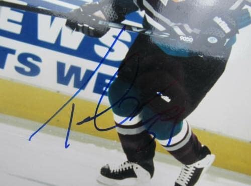 Travis Green potpisan auto Autogram 8x10 photo I - autogramirane NHL fotografije